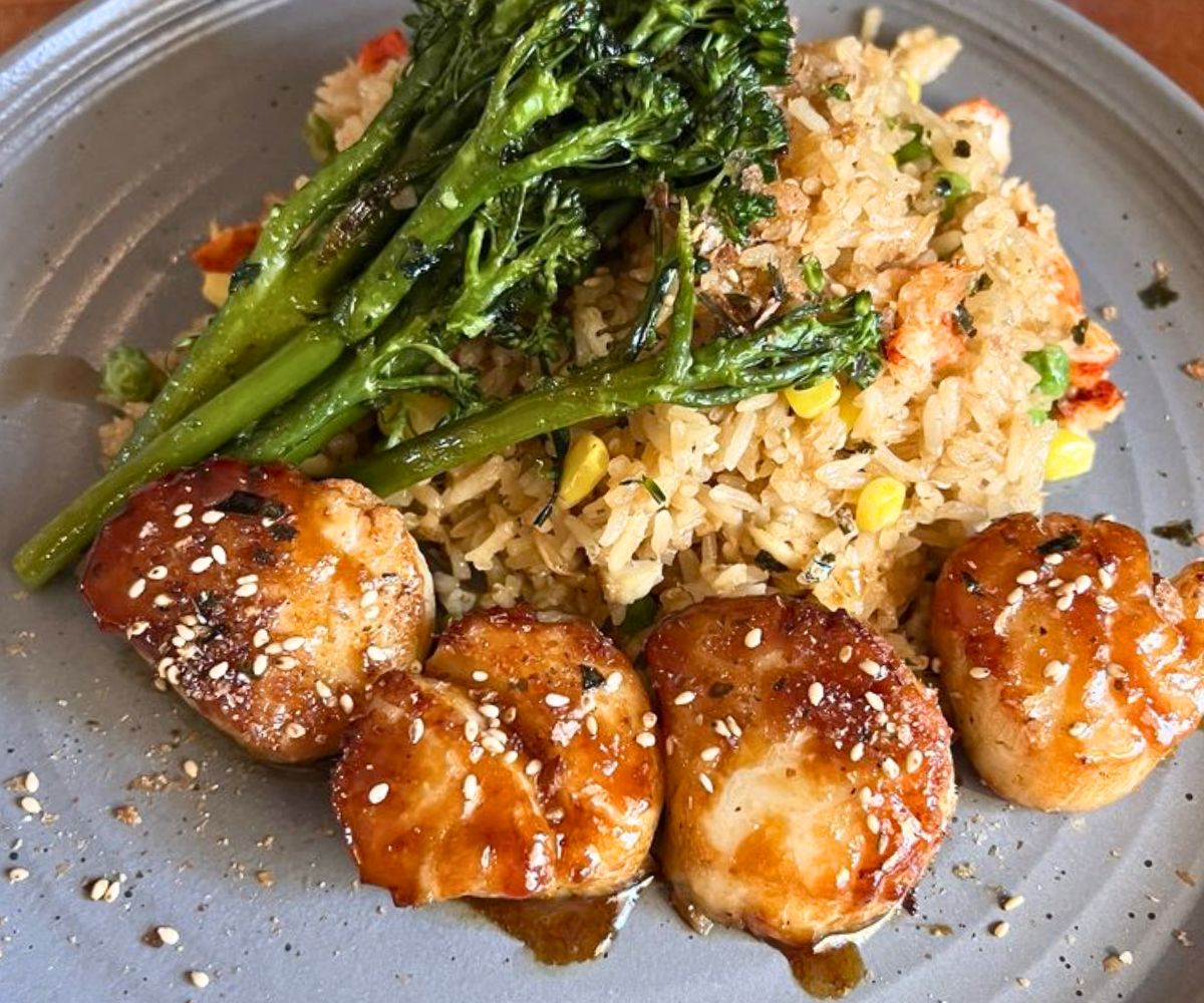 Day Boat Sea Scallops at The Tree House Tavern & Bistro in Warwick, RI