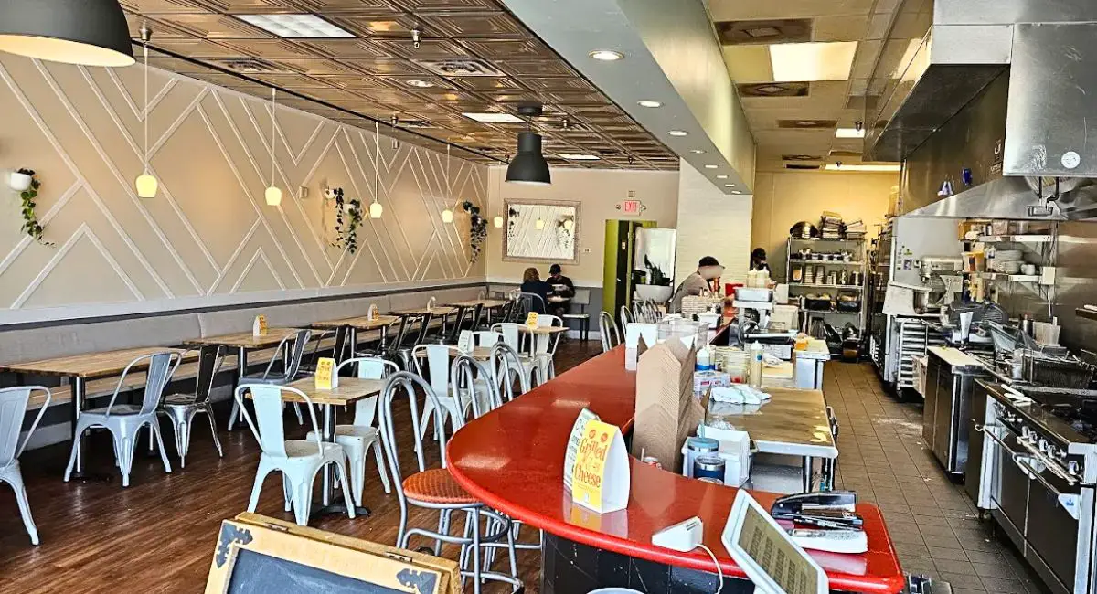 interior of The Cutting Edge Cafe in Chesapeake, VA