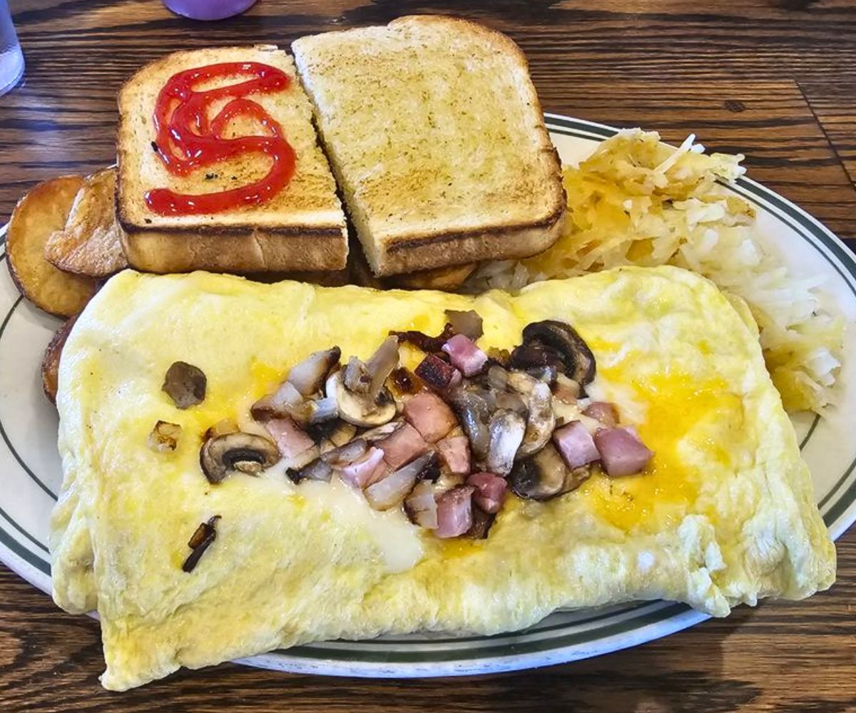 King's Omelette at Cottage Cafe in Spokane Valley, WA