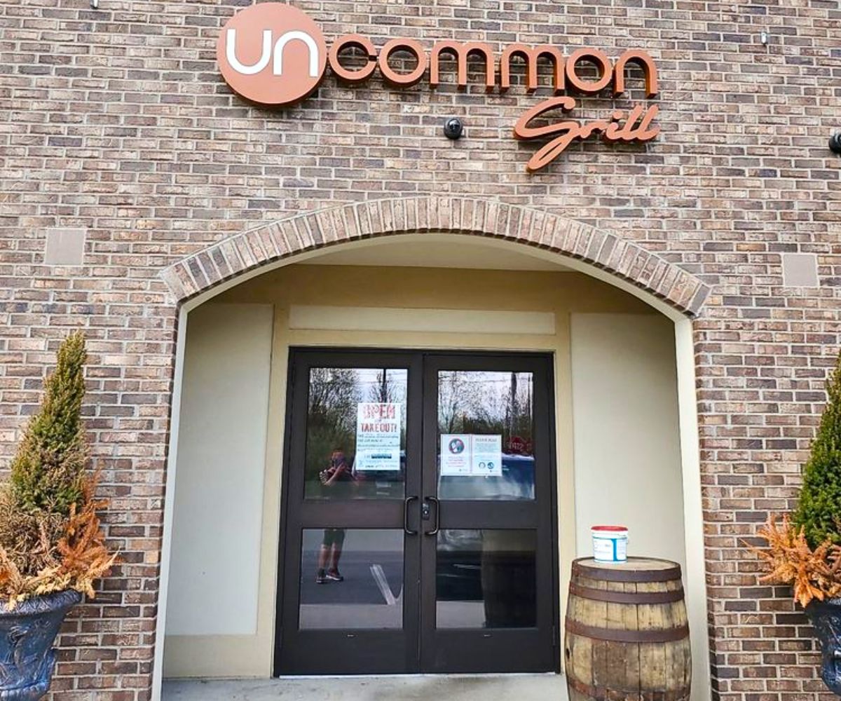 exterior of Uncommon Grill in Watertown, CT