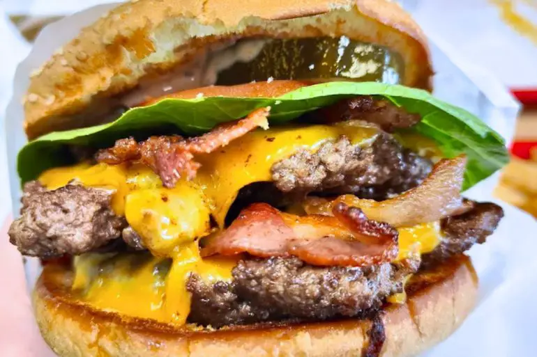 double cheese burger at Johnny's Burgers & Dogs in Tempe, Arizona