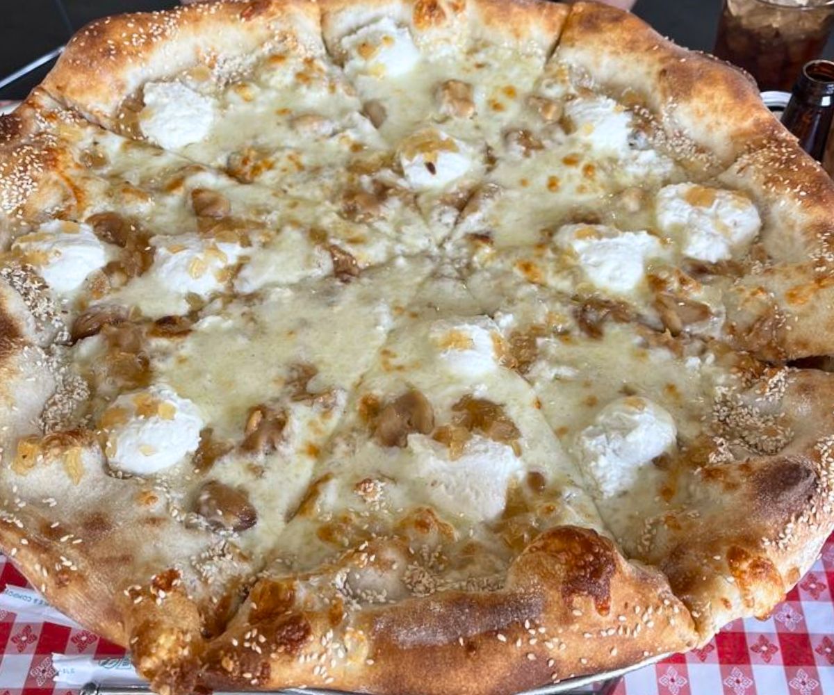 White Pizza at Pizzeria Ruby in Springdale, AR