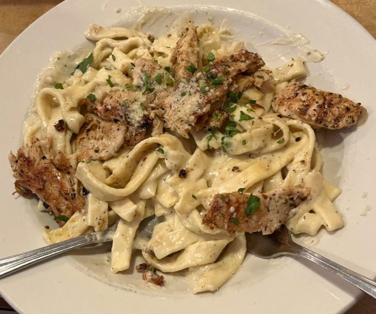 Fettuccine Alfredo at Piloni's in Terre Haute, IN