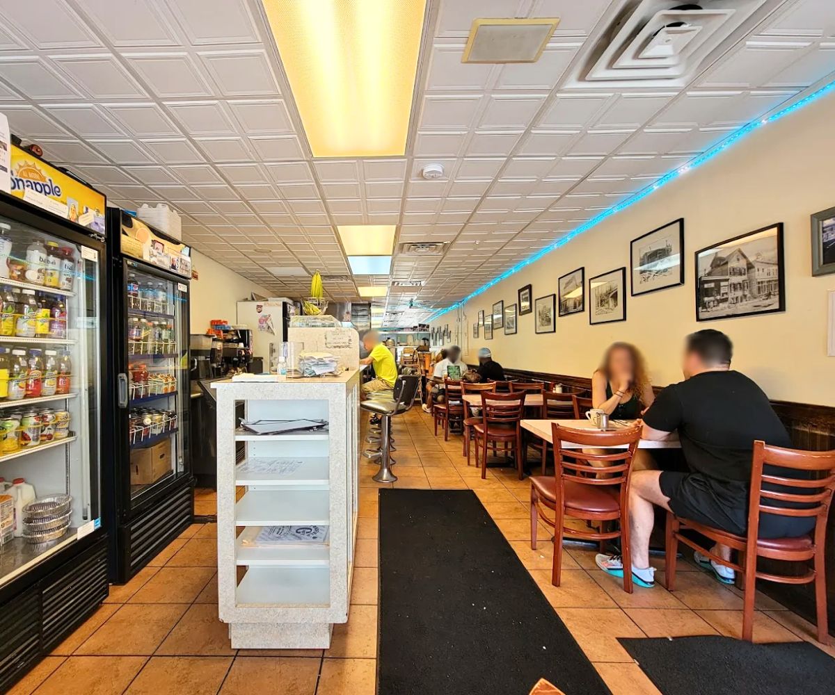 interior of Pondfield Cafe in Bronxville, NY