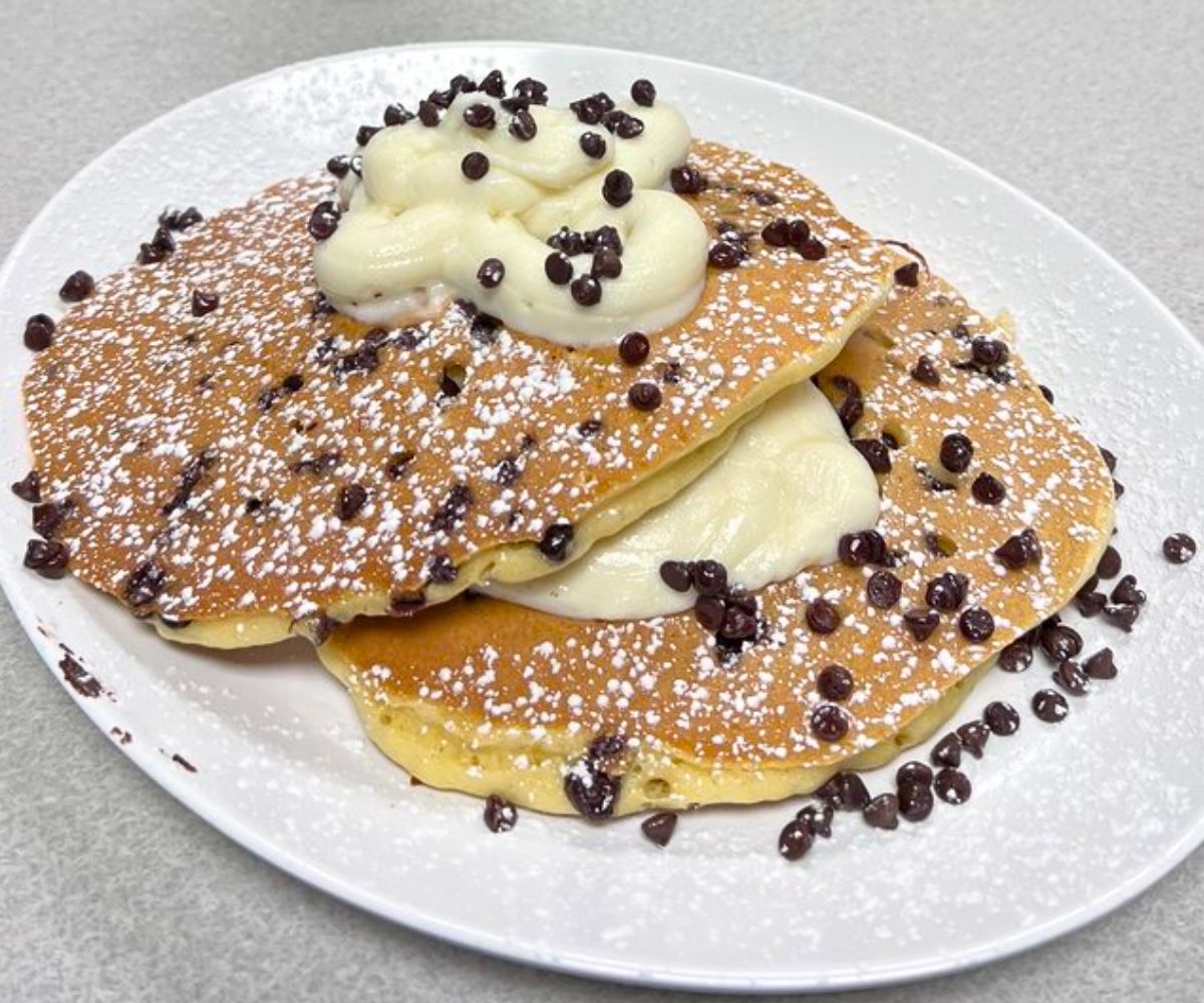 Cannoli Pancakes at Suzie's Diner in Hudson, New Hampshire