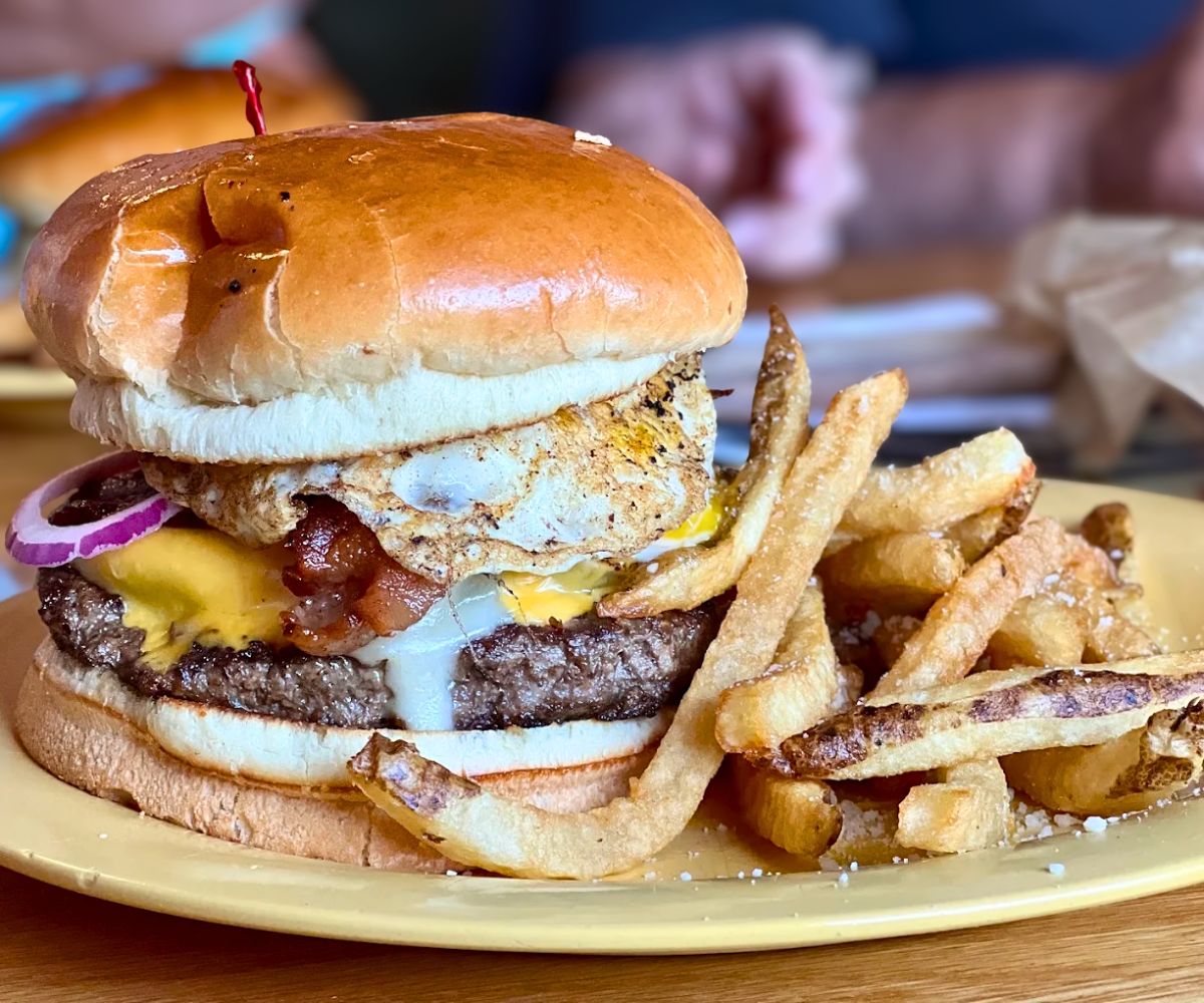 burger at Oscar's Pub and Grill in Milwaukee, WI
