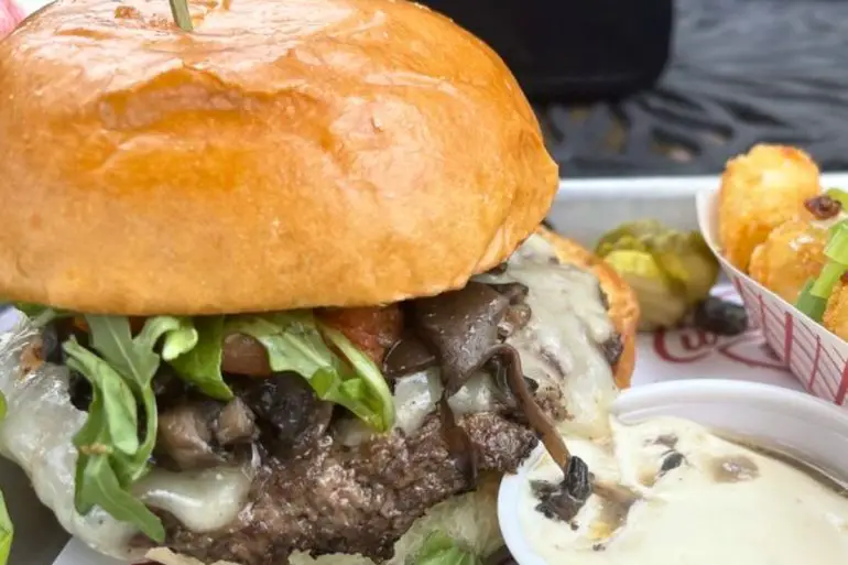 Shroomin' & Jammin' at Curbside Burgers in Baton Rouge, LA