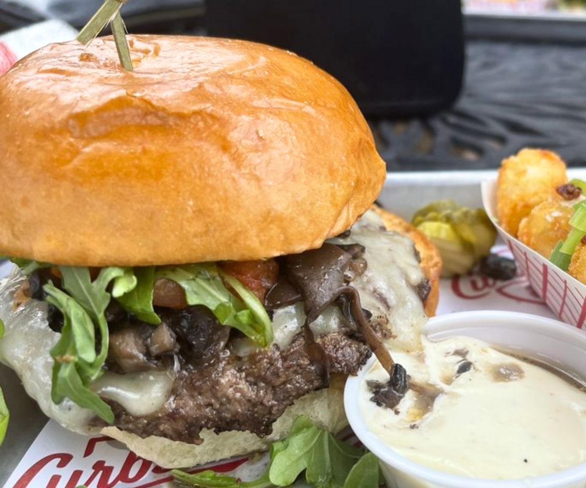 Shroomin' & Jammin' at Curbside Burgers in Baton Rouge, LA