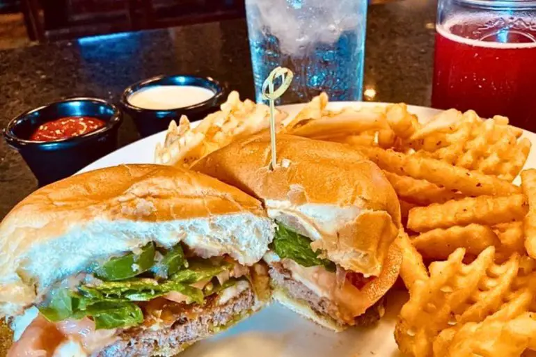 California Dreamin' Burger at LeadBelly in Lincoln, Nebraska