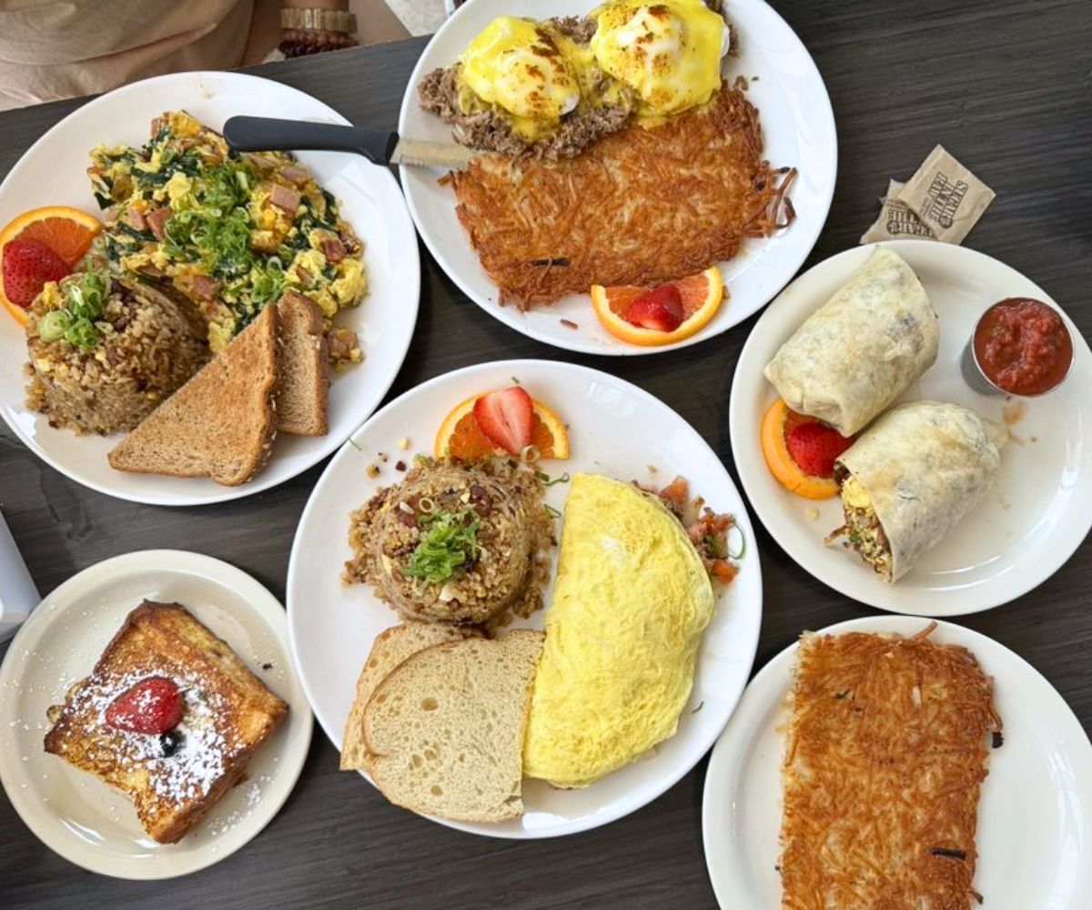 various breakfast dishes at Sweet E's Cafe in Honolulu, Hawaii