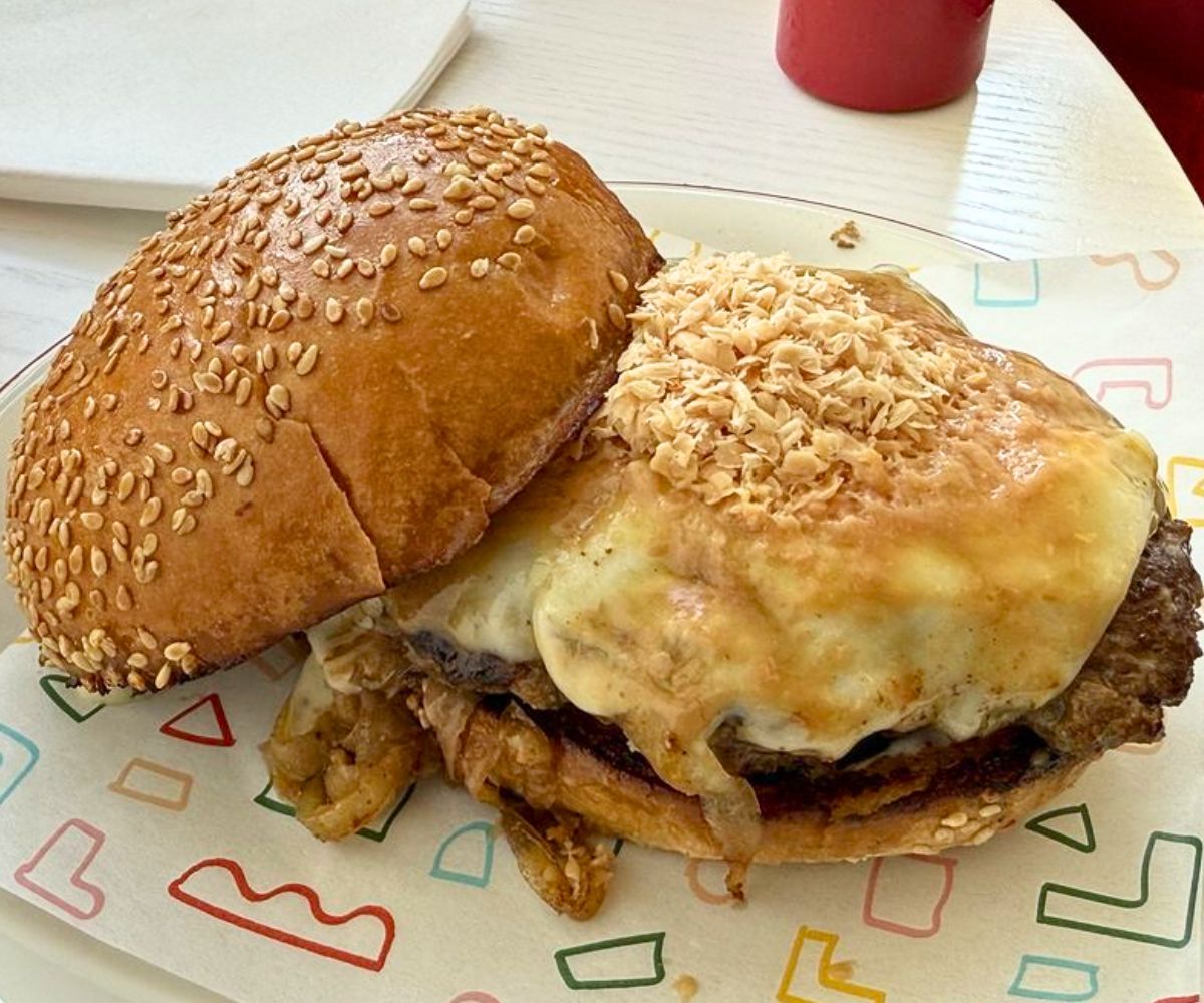 La Royale at Le Burger 4304 in Minneapolis, Minnesota