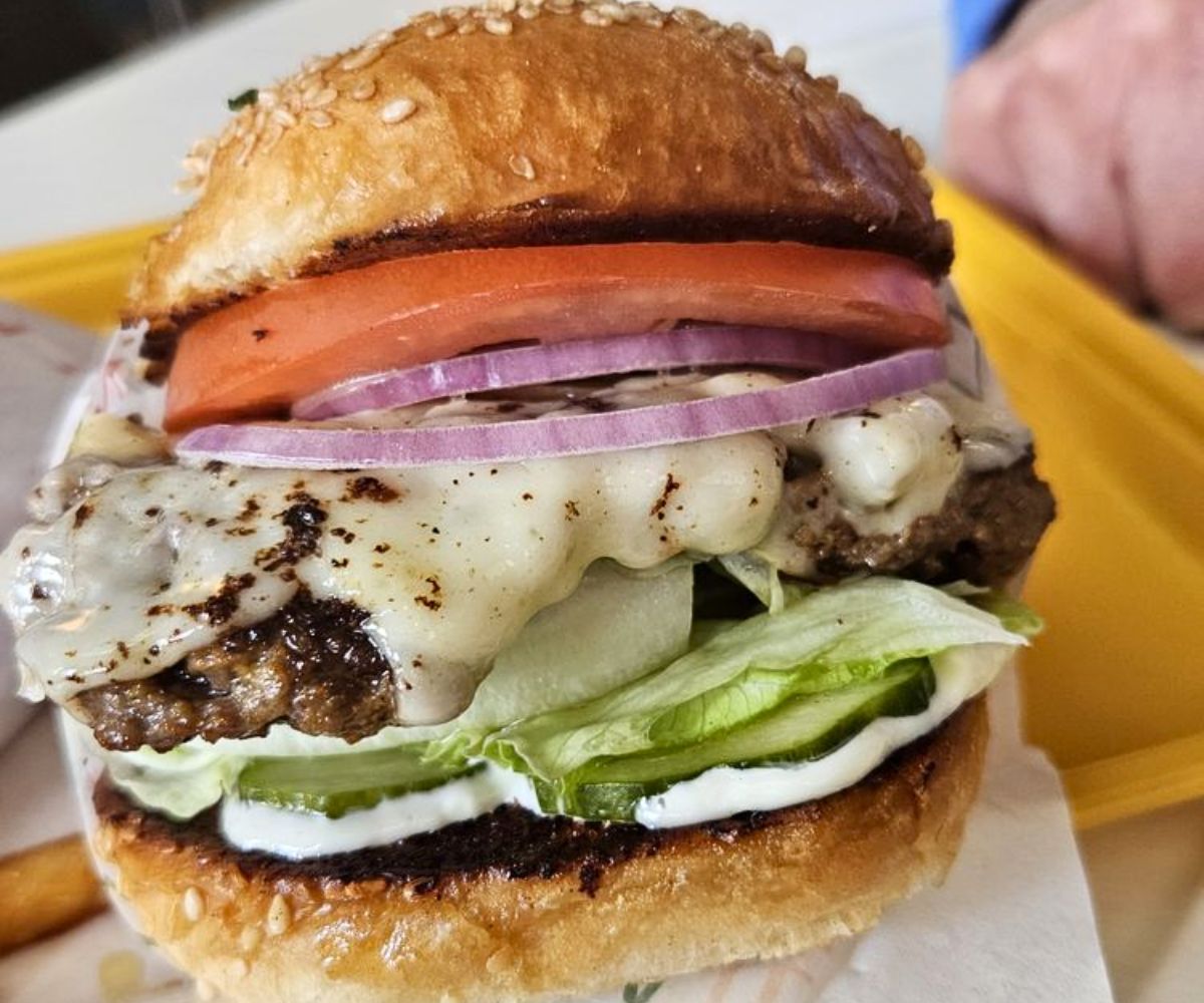 L'Américain at Le Burger 4304 in Minneapolis, MN