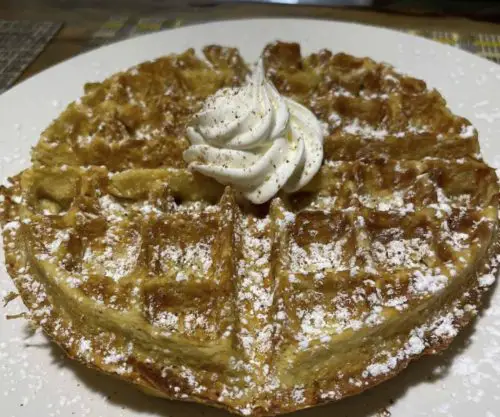 waffles at pine street cafe in pasadena texas