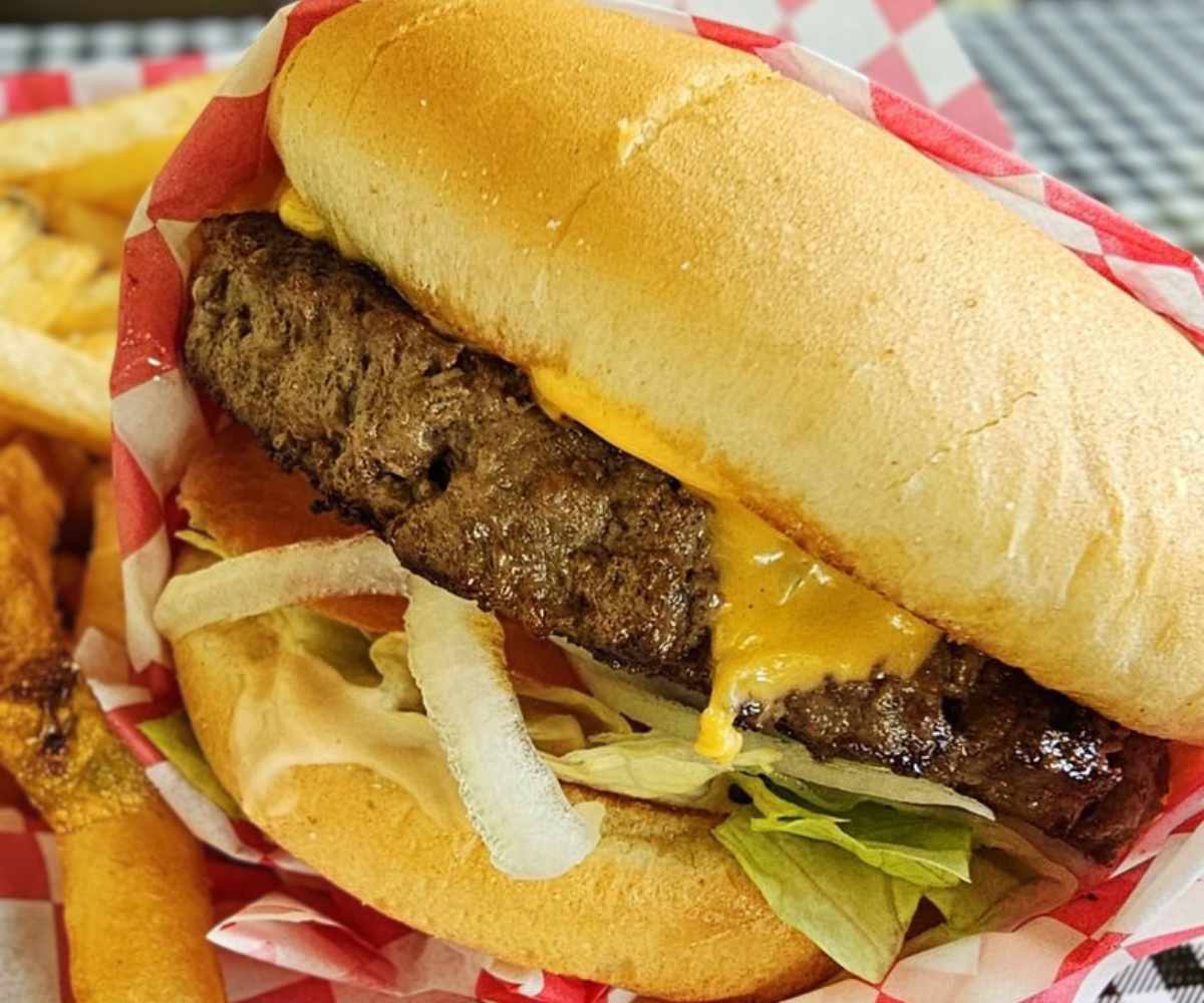 burger at snack shack in eugene oregon