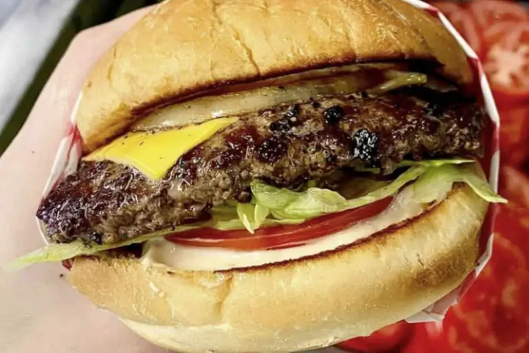 burger at snack shack in eugene oregon