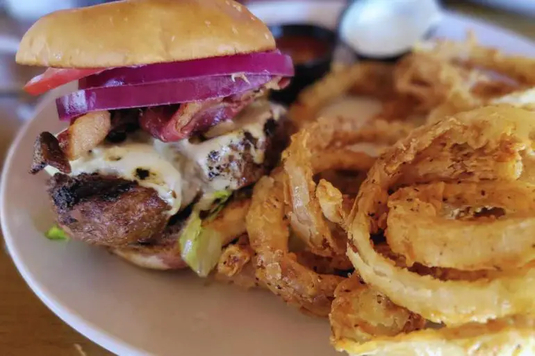 hanburger at Backstreets Grill in Columbia, South Carolina