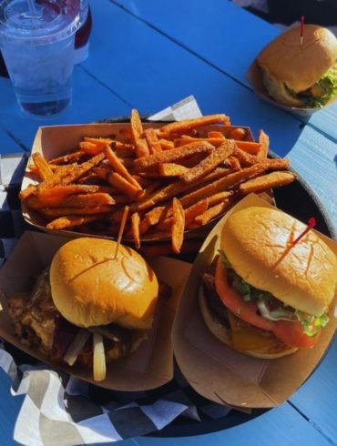 Photos for Al's Burger Shack
