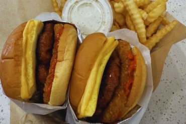 Photos for Nilly's Burgers