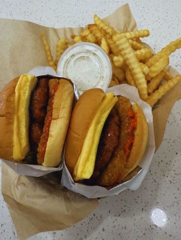 Photos for Nilly's Burgers