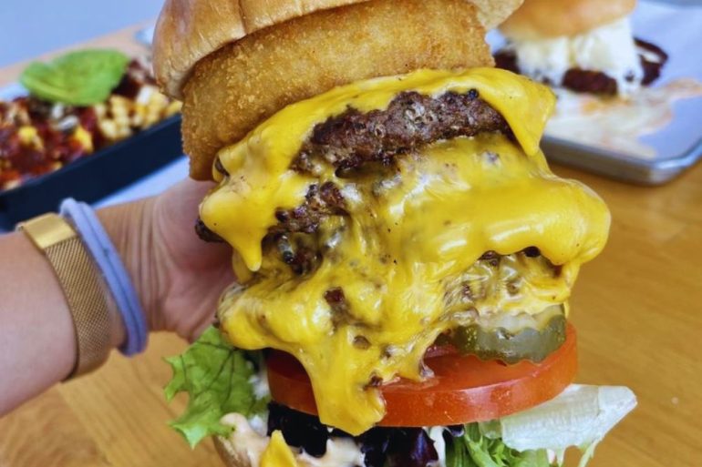 Photos for iniBurger