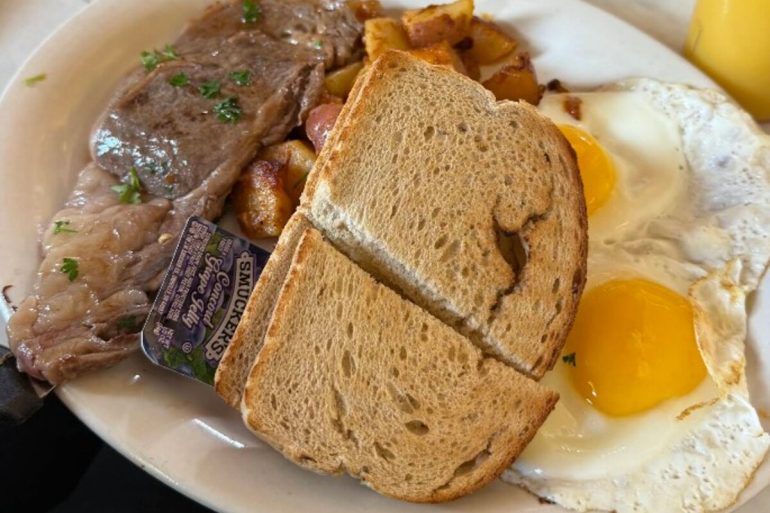 Food at Glider Diner located in Scranton PA.
