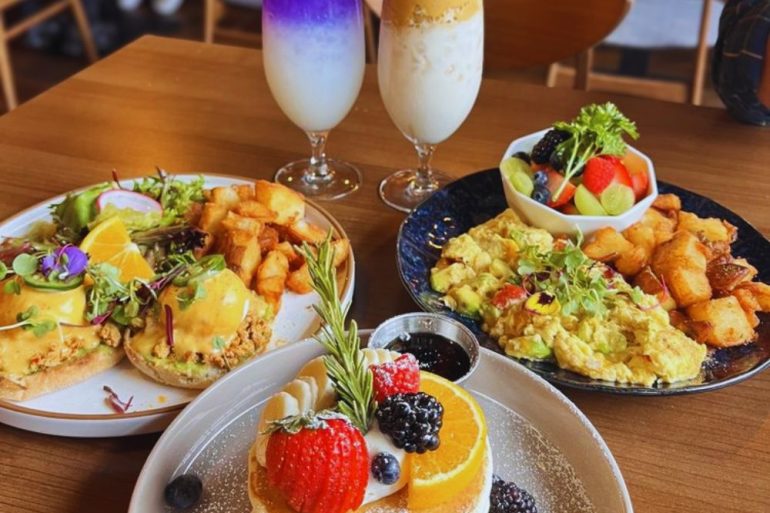 Photos for Four Chairs