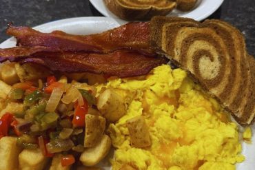 Photos for Mr. Mamas Breakfast and Lunch