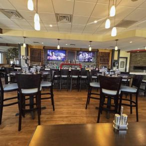 inside vino italian bistro in suffolk VA