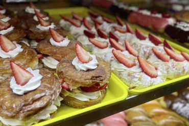 fresh donuts at crispy donuts in wichita KS