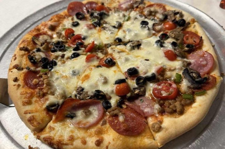 delicious pizza at Joe's Italian Restaurant in Hobbs, new Mexico