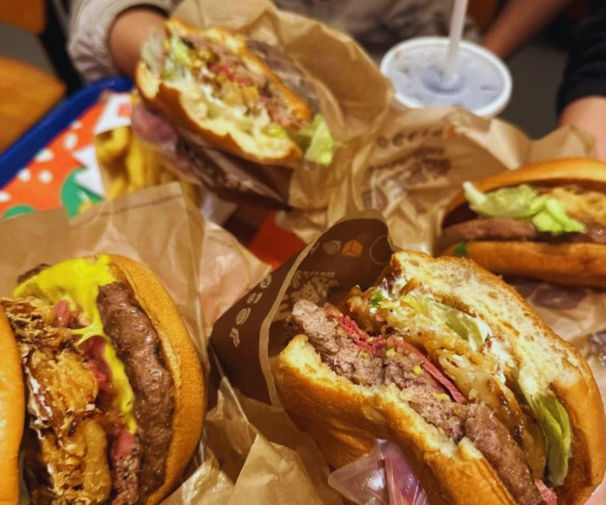 Crave Burger Cafe - Burger Feast