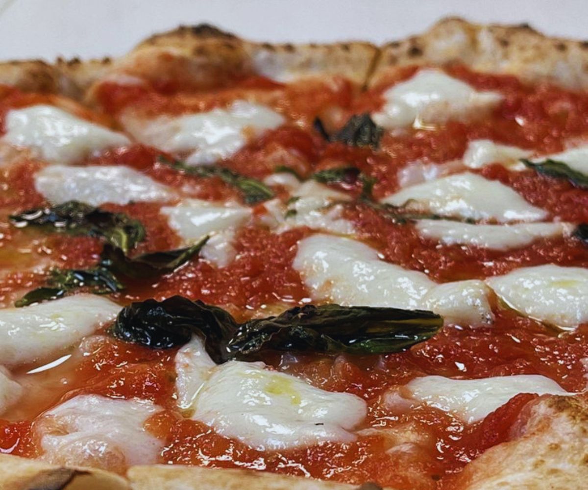 Gusto Napoletano Italian Restaurant and Pizzeria - Margherita Pizza
