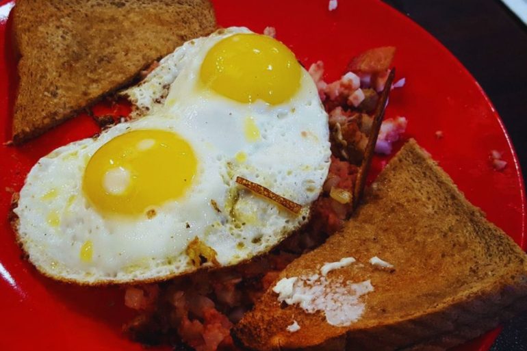 Jim's On Main - Corned Beef & Hash with Toast & Eggs