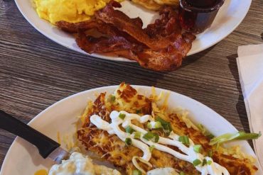 Biscuits Cafe - Biscuit and Gravy, Pancake Combo