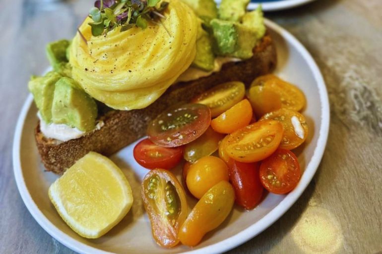 Good Thanks Cafe - Avocado Toast with Scrambled Egg & Cherry Tomatoes