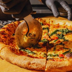 Seager & Sons - Sliced Pizza