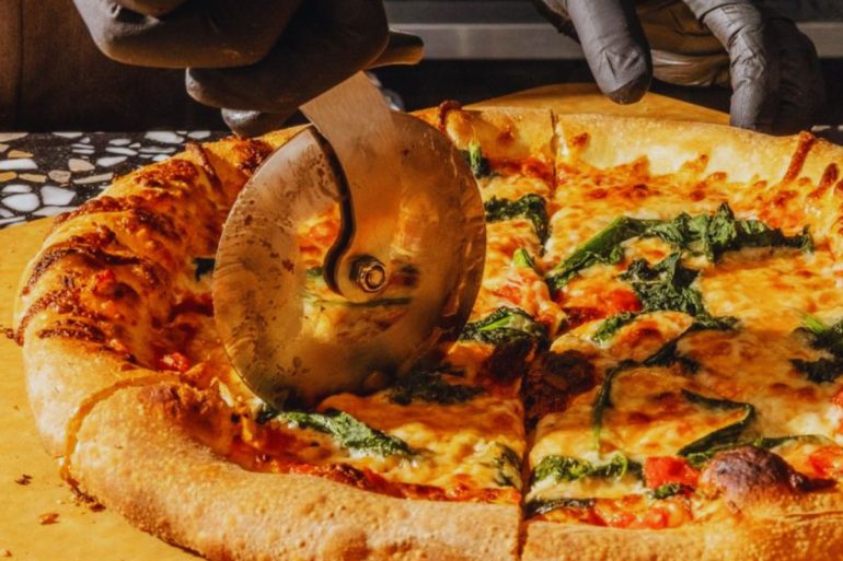 Seager & Sons - Sliced Pizza