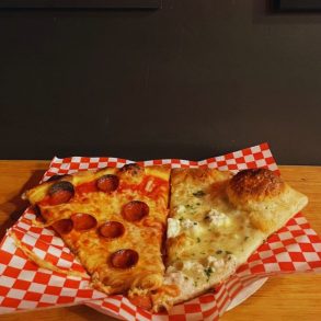 Loosies Pizza - Pepperoni & White Ferrari