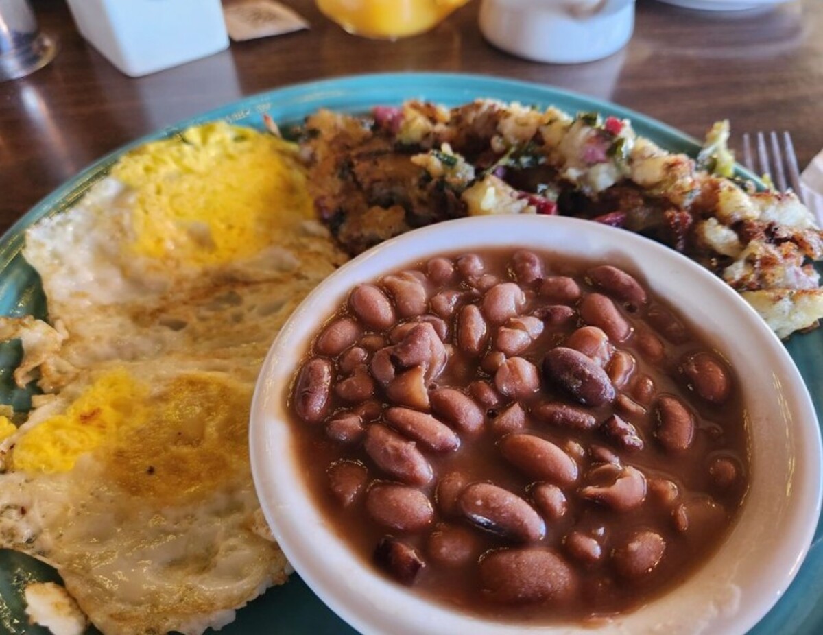 Food at Miz Zip's located in Flagstaff AZ