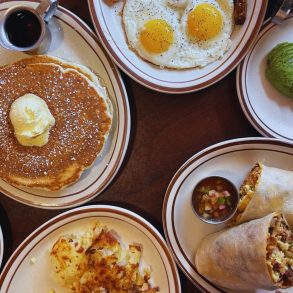 Photos for Eat'n Park Restaurant