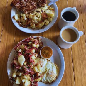 Photos for Carolyn's Cafe