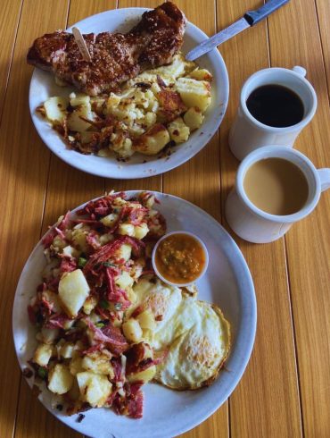 Photos for Carolyn's Cafe