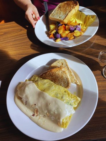 Photos for Hen House Eatery