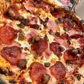 Big Foot Pizza at LoLo's Boss Pizza in Troutdale, Oregon