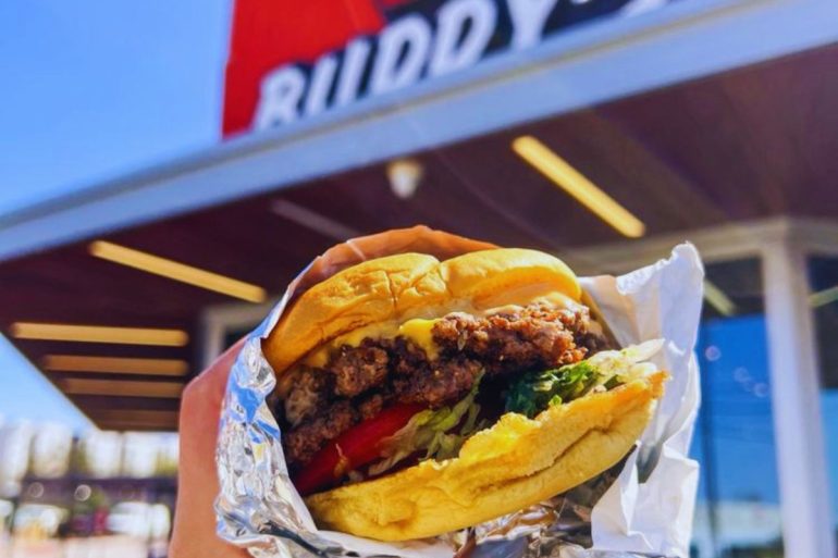 Buddy's Burger - Classic with Cheese