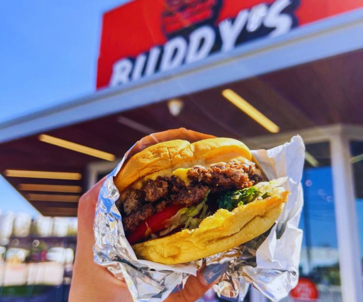 Buddy's Burger - Classic with Cheese