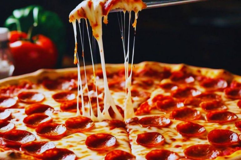 Wowmia Pizza - Pepperoni Cheese Pull