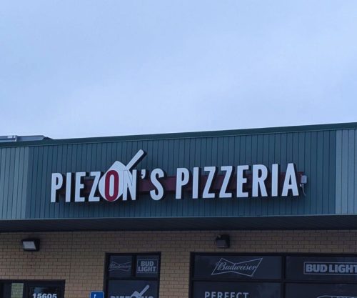 Piezon's Pizzeria - Front Sign