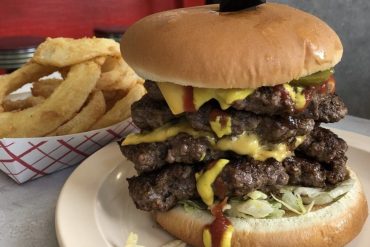 Food at Bob's Hamburg located in Akron, OH
