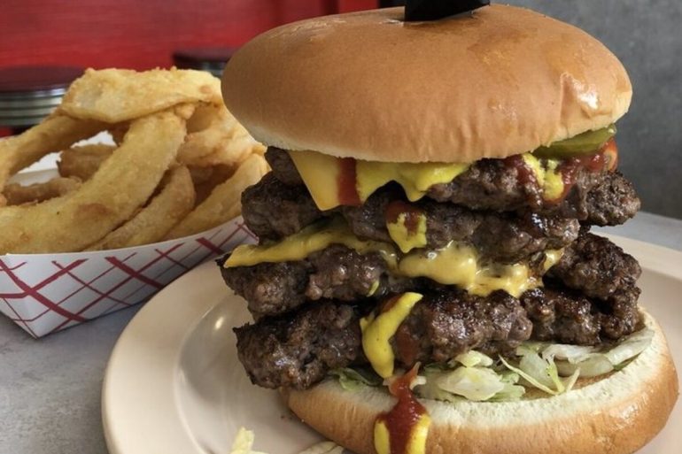 Food at Bob's Hamburg located in Akron, OH